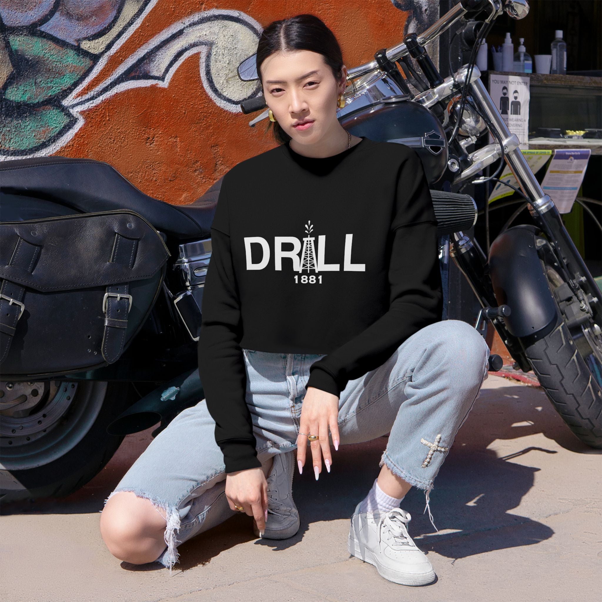 Drill Basic White Logo - Women's Cropped Sweatshirt